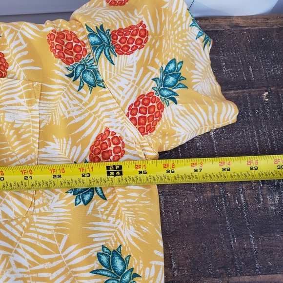 Margaritaville Men's Hawaiian Caribbean Button Down Shirt  Pineapple Pri… - Picture 8 of 9